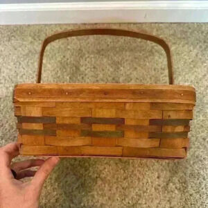 Vintage Longaberger basket square vintage 12”x12” approximately